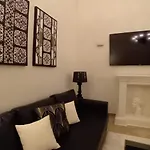 Downtown Luxury Апартаменты *