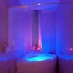 Апартаменты Downtown Luxury