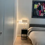 Апартаменты Downtown Luxury Бари