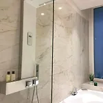 Апартаменты Downtown Luxury *