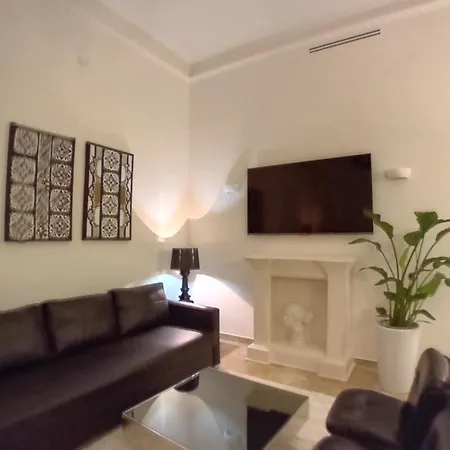 דירה Downtown Luxury *