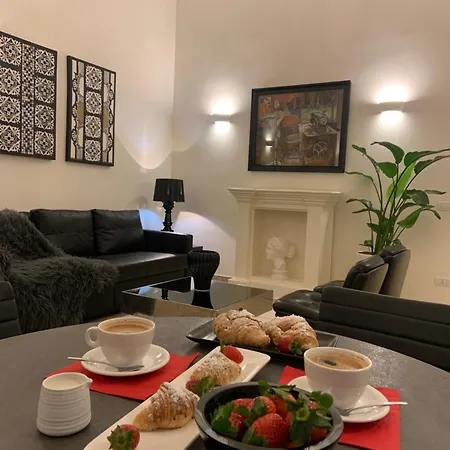 Downtown Luxury Apartment