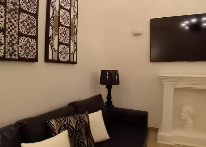 Downtown Luxury Apartment *