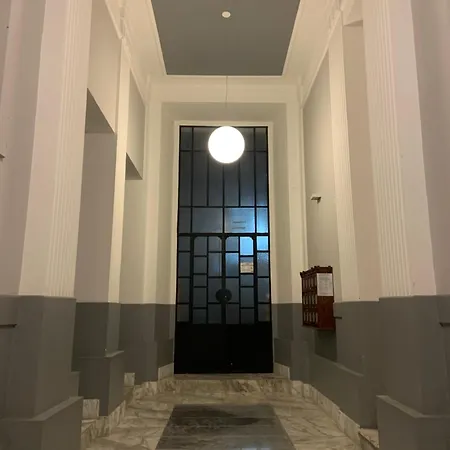 Downtown Luxury * Bari