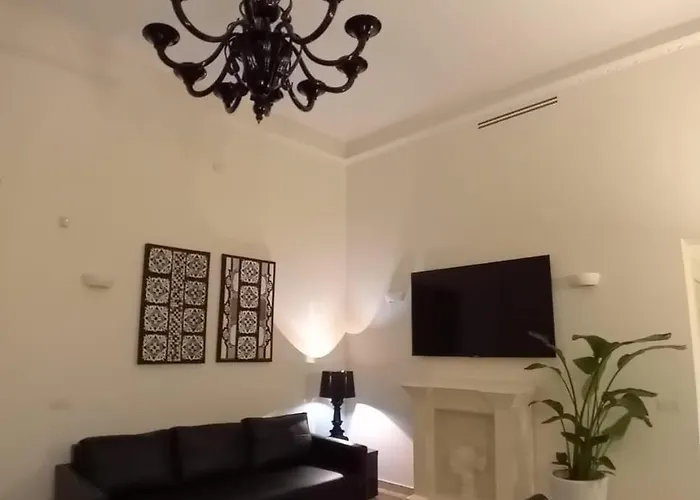 Downtown Luxury * Μπάρι