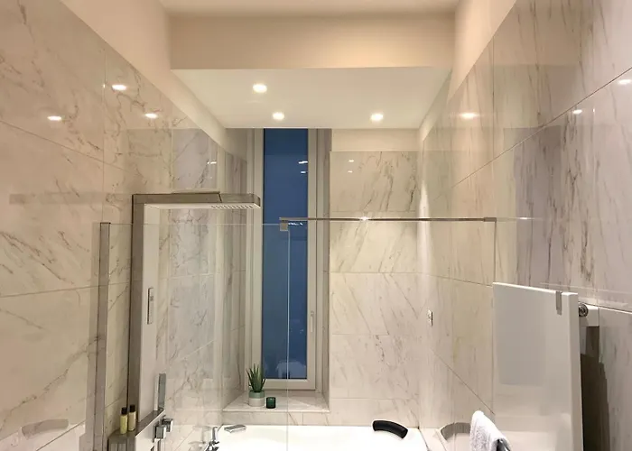 Downtown Luxury * Bari