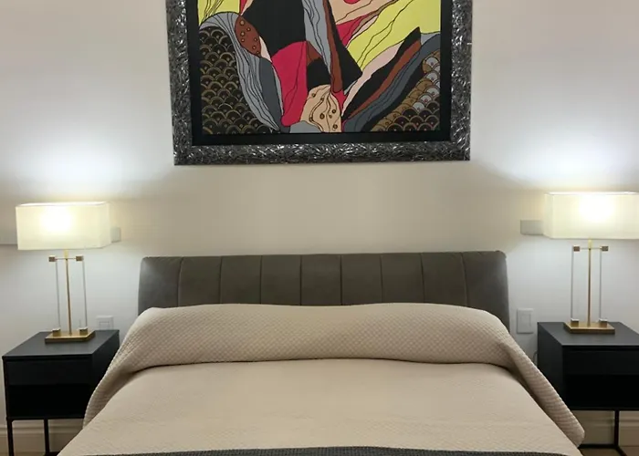 Downtown Luxury * Μπάρι